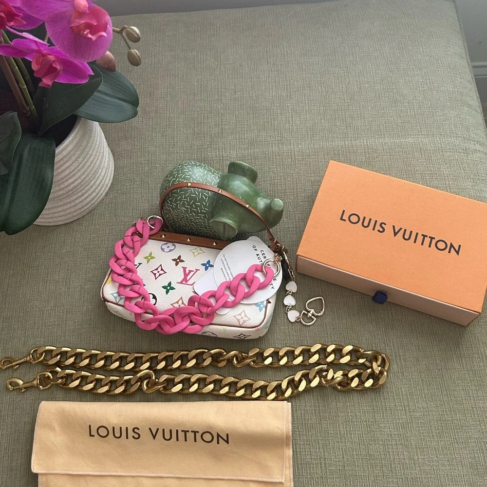 Louis Vuitton White Luxury Takashi Murakami Pochette - Picture 8 of 11